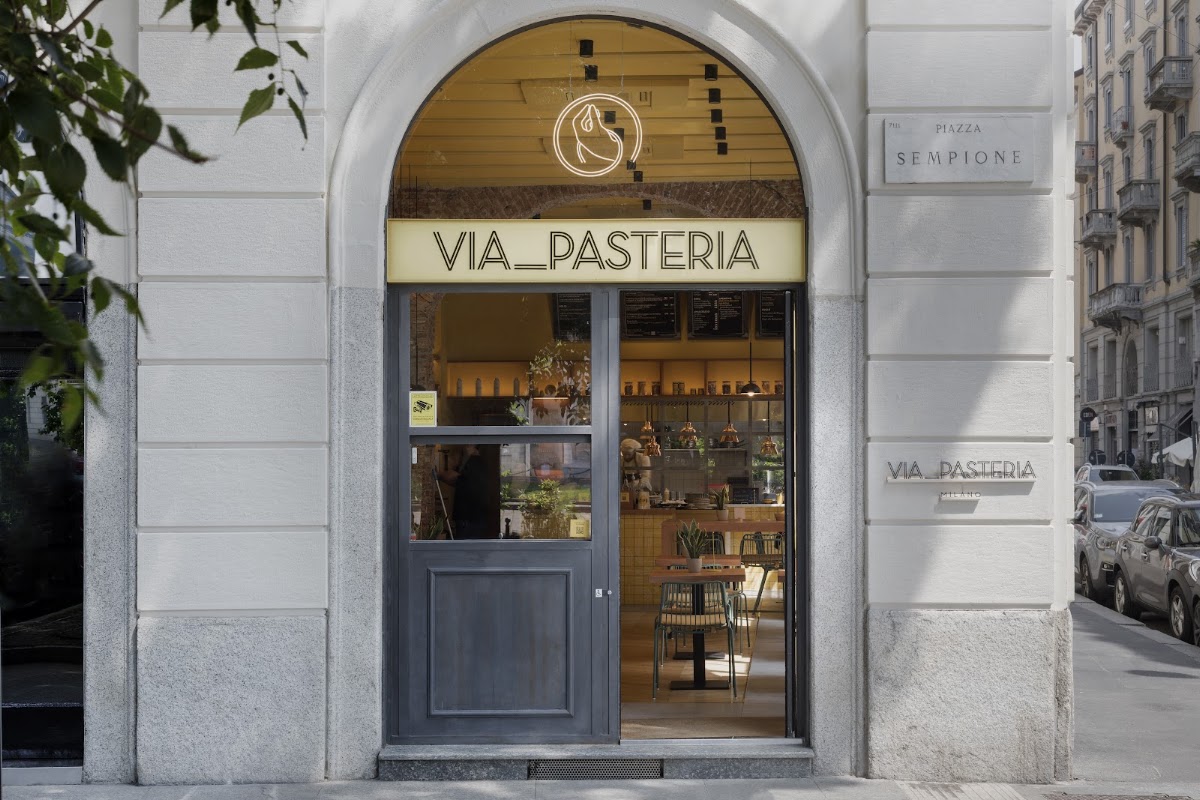 Via Pasteria - Arco Delle Pace