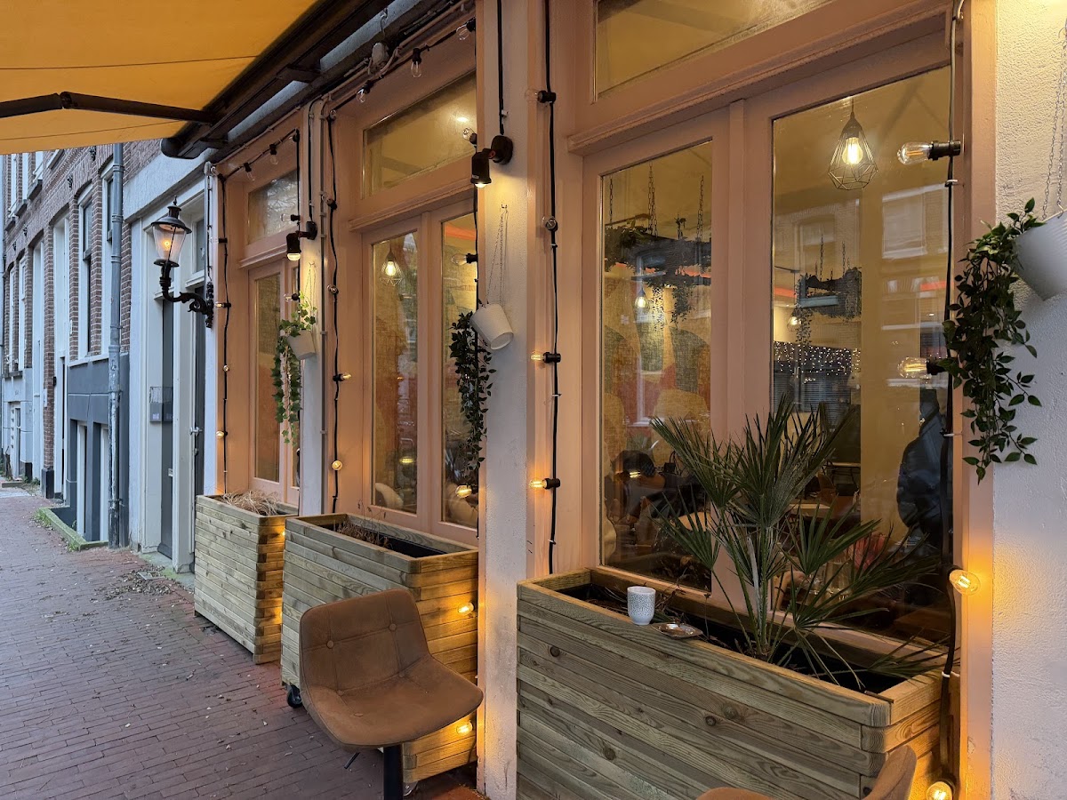 Harmani Coffee & Brunch