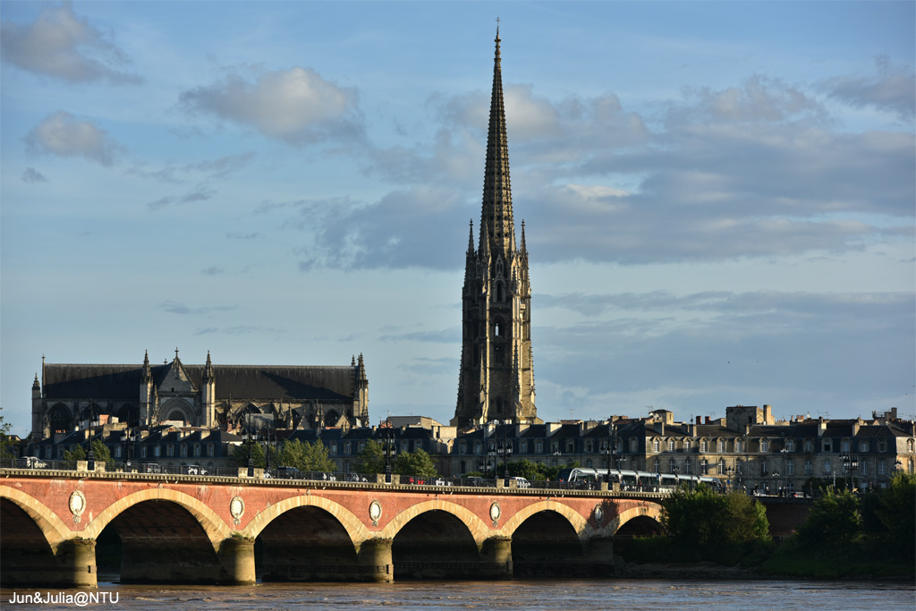 Flèche de la Basilique Saint-Michel